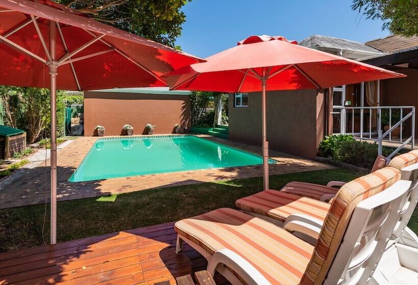 펜션 Brown Jug Guest House