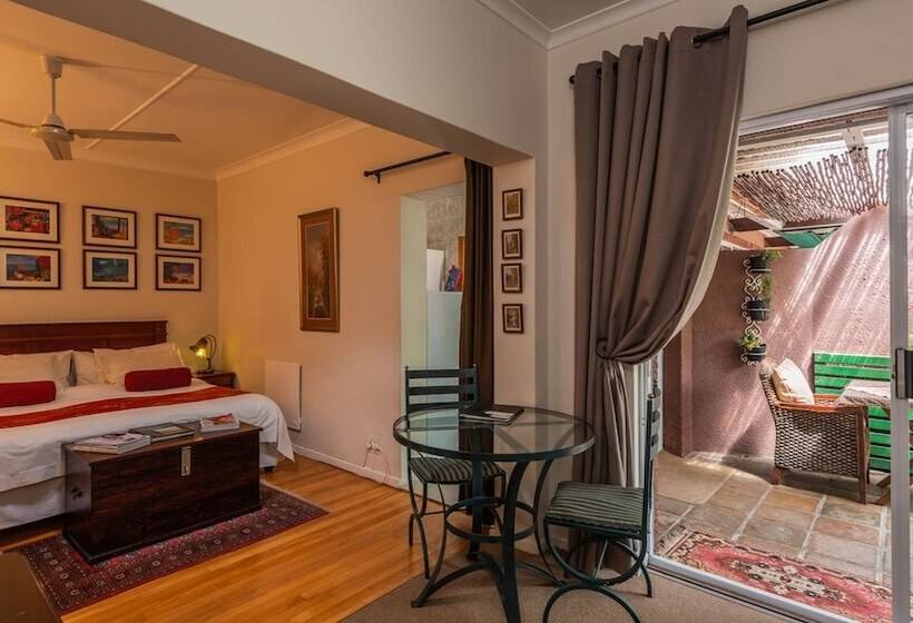 펜션 Brown Jug Guest House