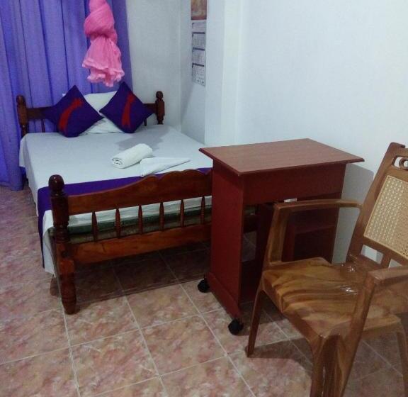 بنسيون Evening Star Guest Inn