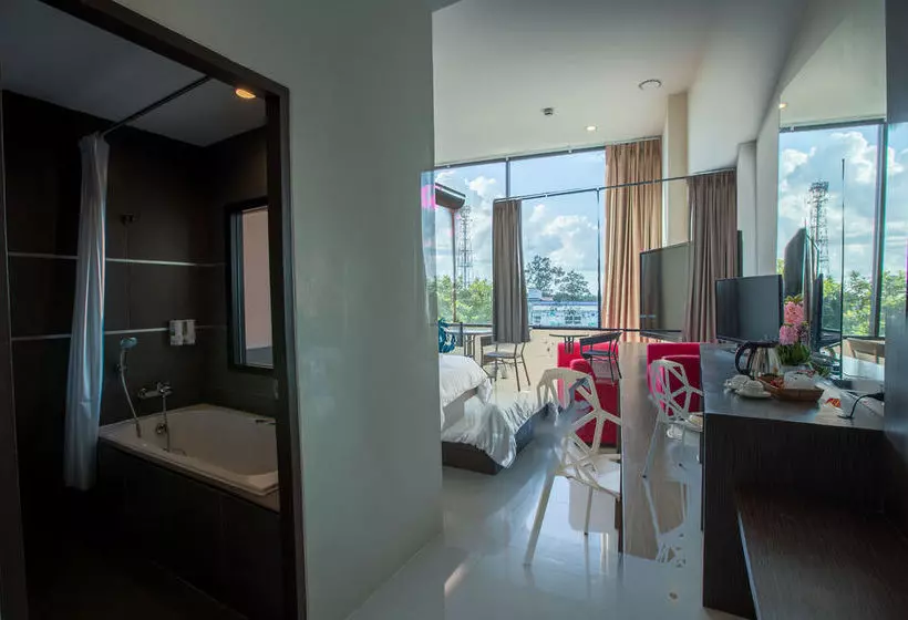 The Rich Hotel Ubonratchathani