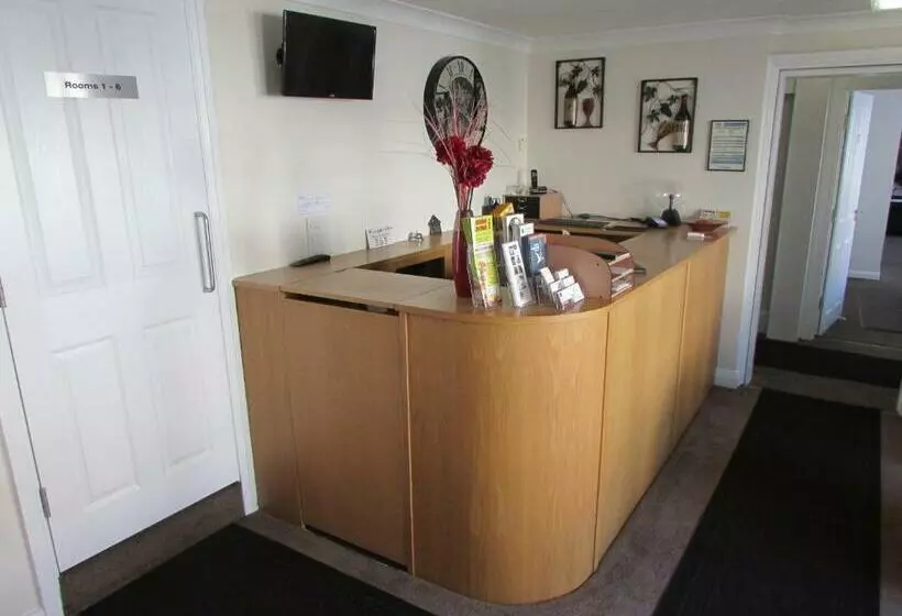 The Southgate B&b