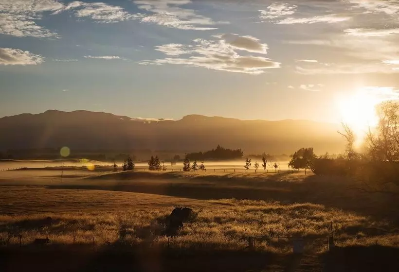 West Meadows Of Wanaka