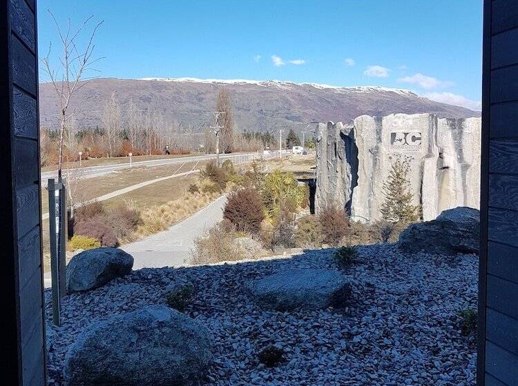 West Meadows Of Wanaka