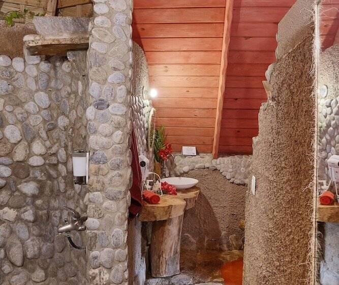 تختخواب و صبحانه Chalet Tropical Hotel & Restaurant Pizzeria