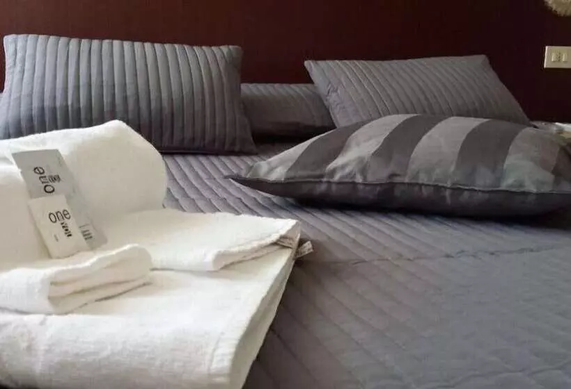 ベッドアンドブレックファースト Galleria Frascati Rooms And Apartment