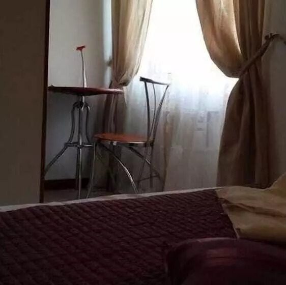 ベッドアンドブレックファースト Galleria Frascati Rooms And Apartment