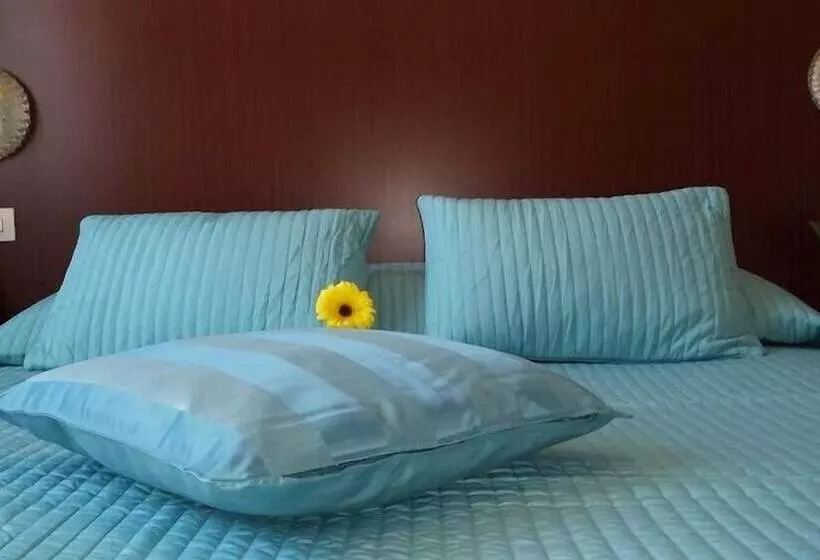 ベッドアンドブレックファースト Galleria Frascati Rooms And Apartment