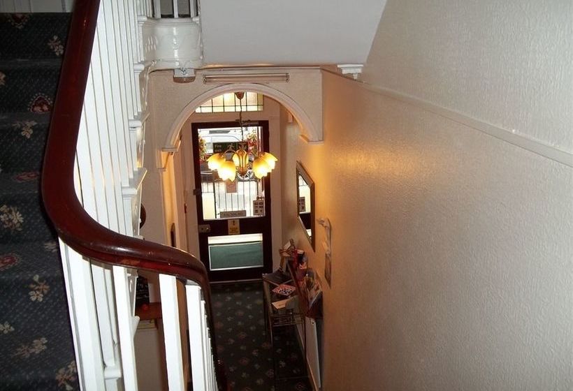 צימר Poppy S Guest House