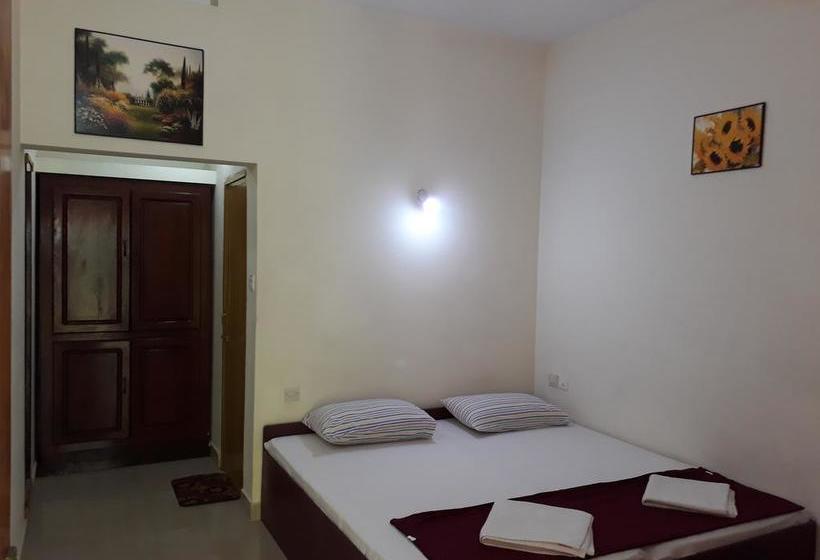 فندق Karthika Plaza Resort Varkala