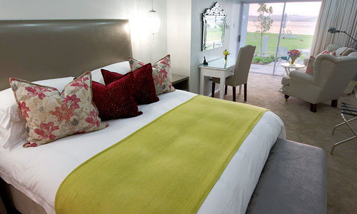 هتل Lakeside Lodge & Spa