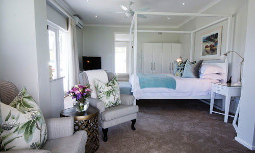 هتل Lakeside Lodge & Spa