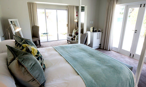 هتل Lakeside Lodge & Spa