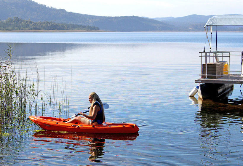 هتل Lakeside Lodge & Spa