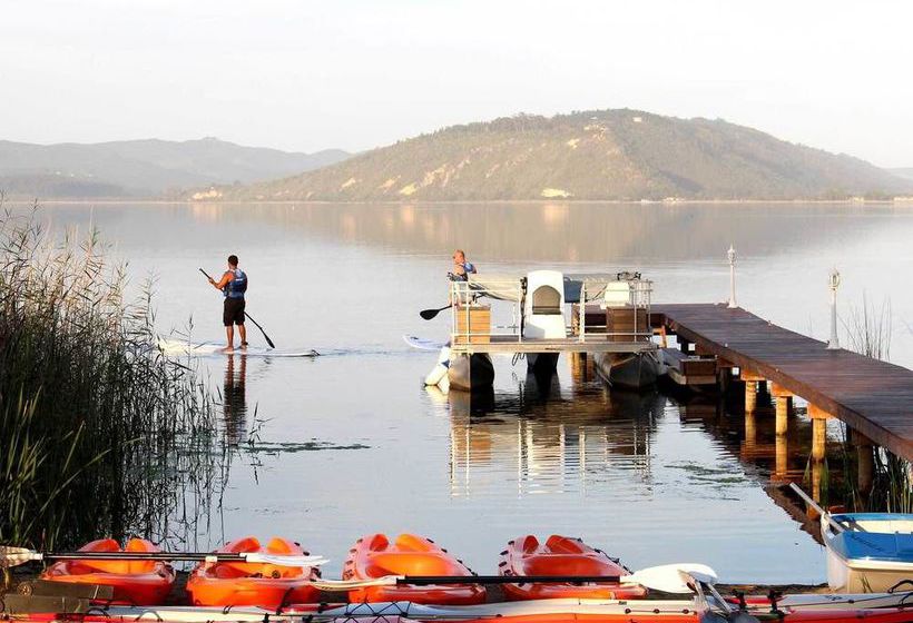 هتل Lakeside Lodge & Spa