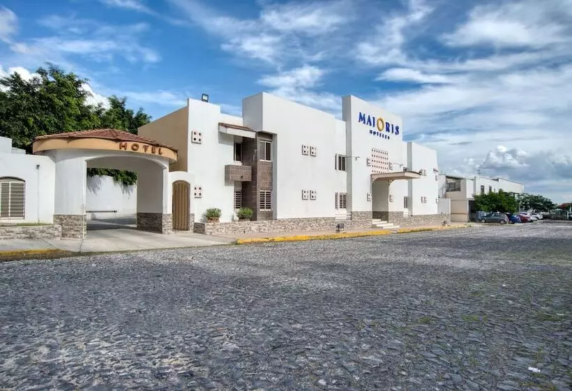 Hotelli Maioris Guadalajara