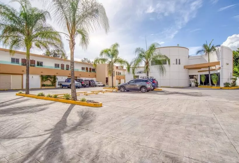 Hotelli Maioris Guadalajara