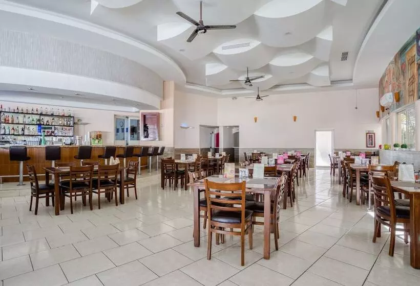 Hotelli Maioris Guadalajara
