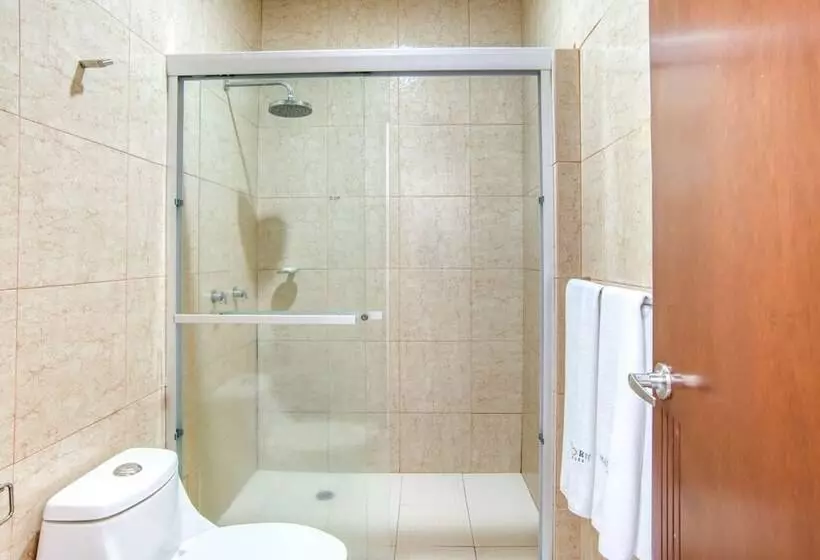 Hotelli Maioris Guadalajara