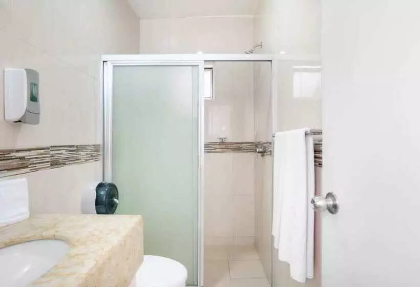 Hotelli Maioris Guadalajara