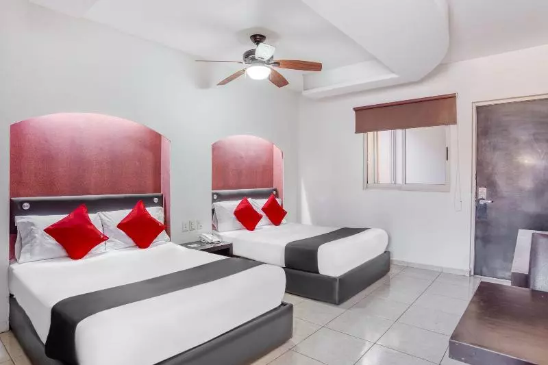 Hotelli Maioris Guadalajara