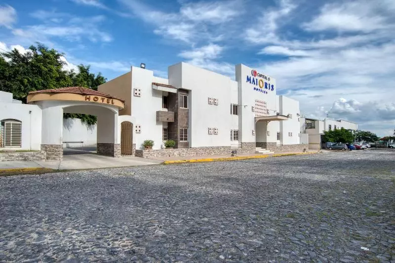 Hotelli Maioris Guadalajara
