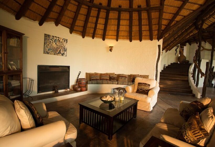ホテル Mopane Bush Lodge