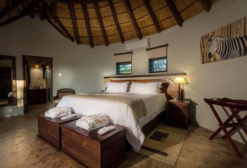 ホテル Mopane Bush Lodge