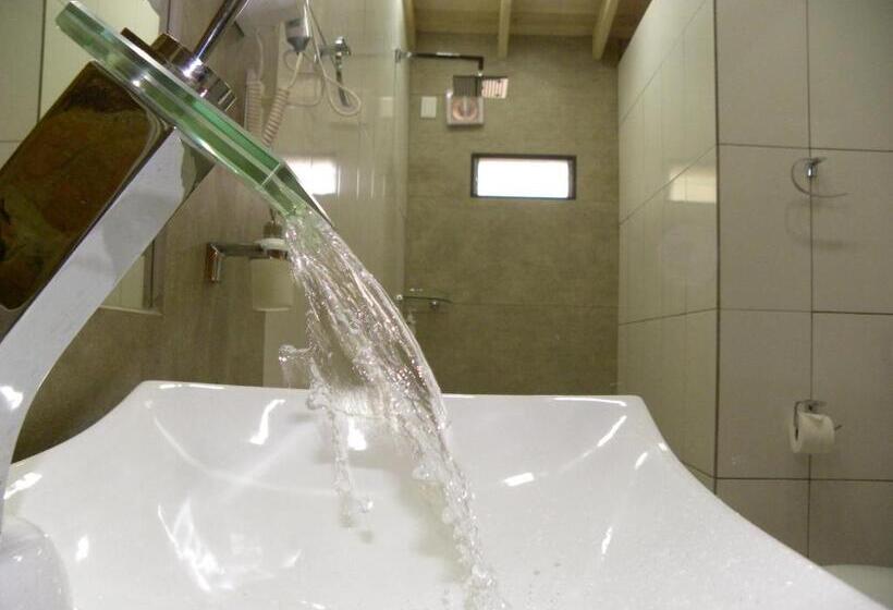 هتل Posada 21 Oranges