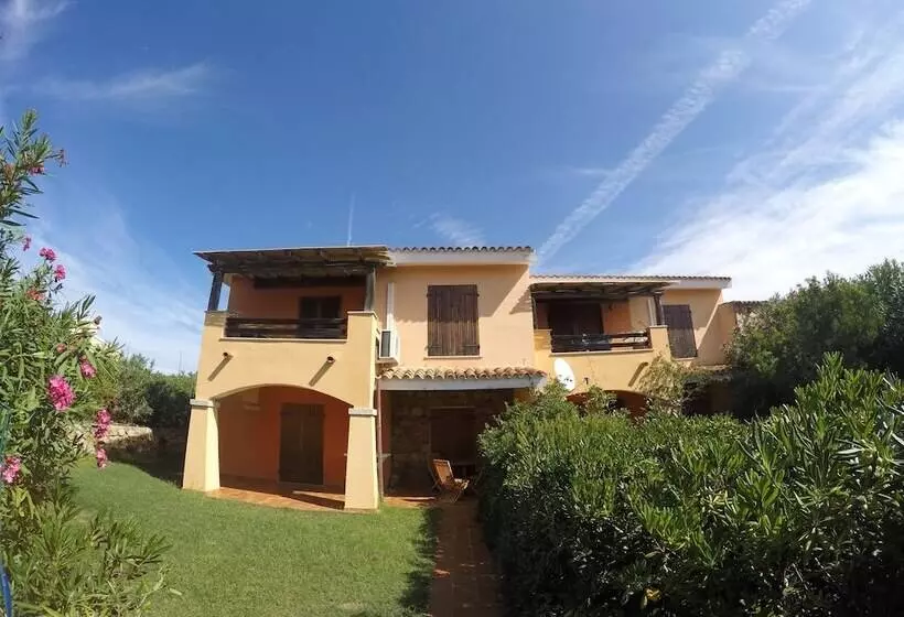 هتل Residence Spiaggia Bianca