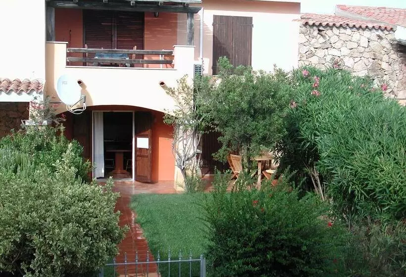 هتل Residence Spiaggia Bianca