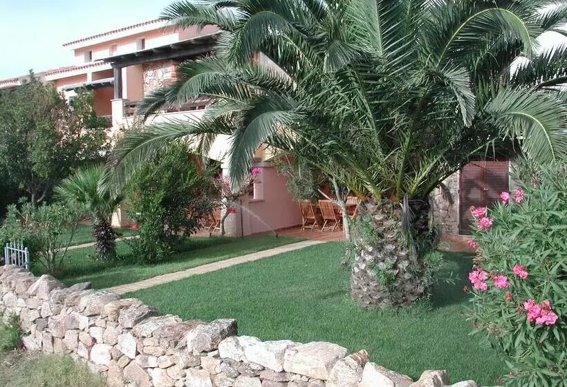 هتل Residence Spiaggia Bianca