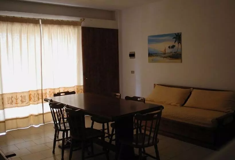 هتل Residence Spiaggia Bianca