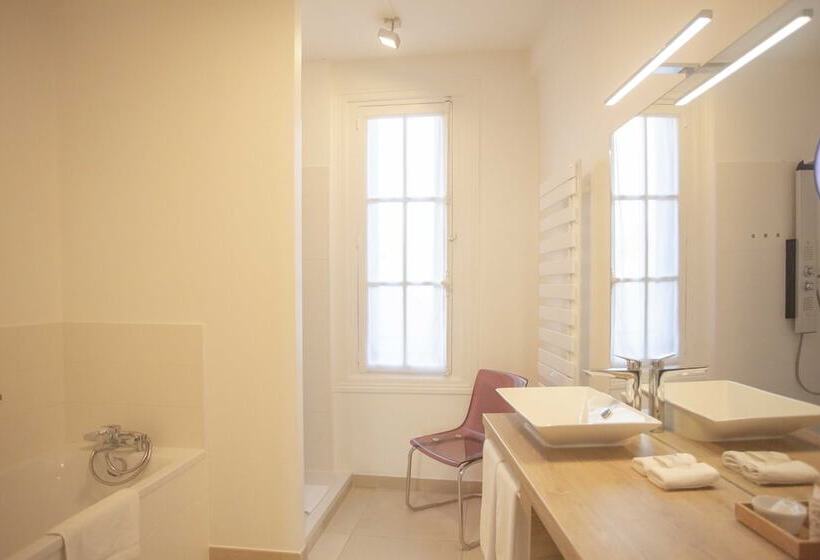 酒店 Spa  Au Charme Rabelaisien