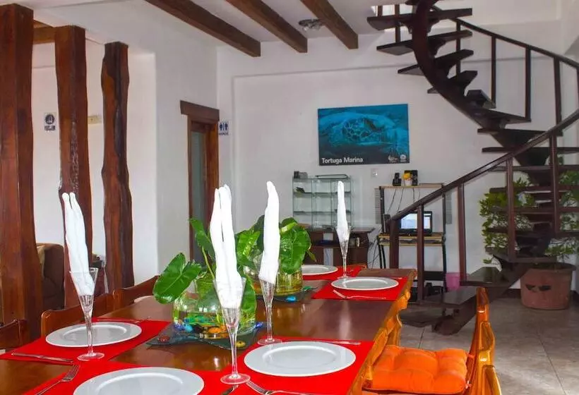 پانسیون Gala House Galápagos