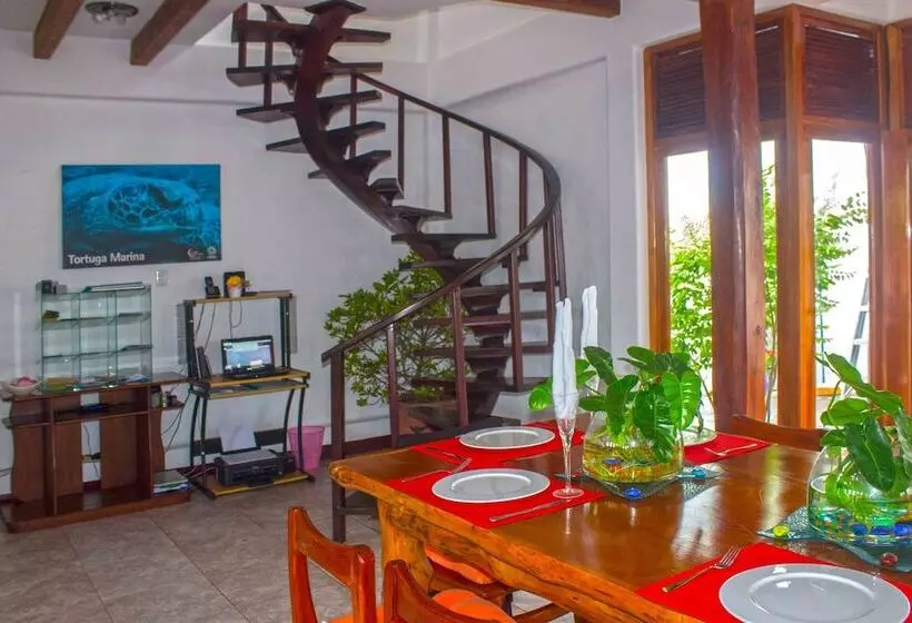 پانسیون Gala House Galápagos