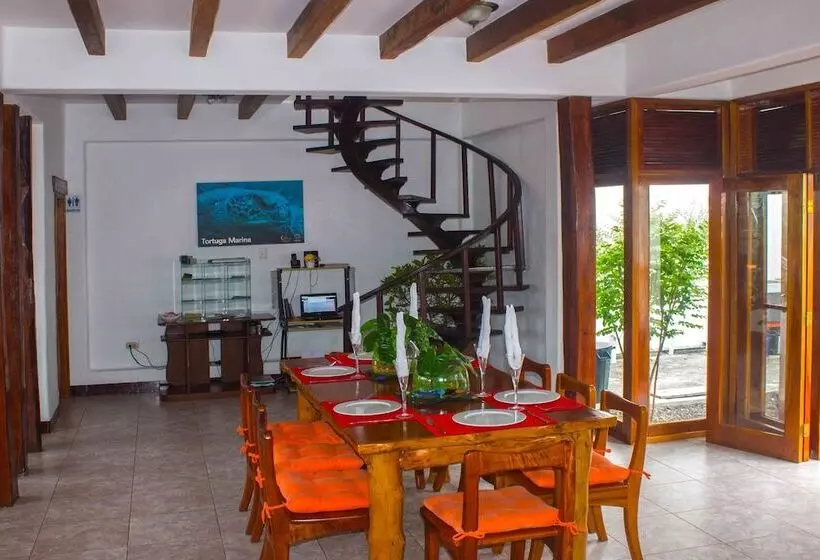 پانسیون Gala House Galápagos