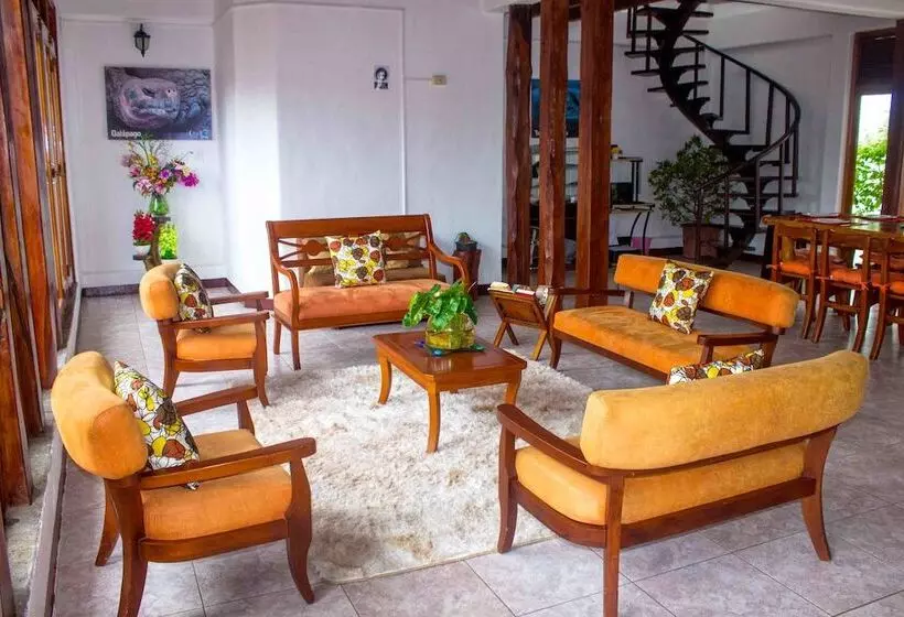 پانسیون Gala House Galápagos