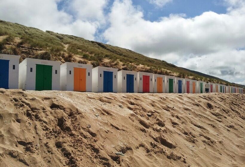 ペンション The Collingdale Guest House