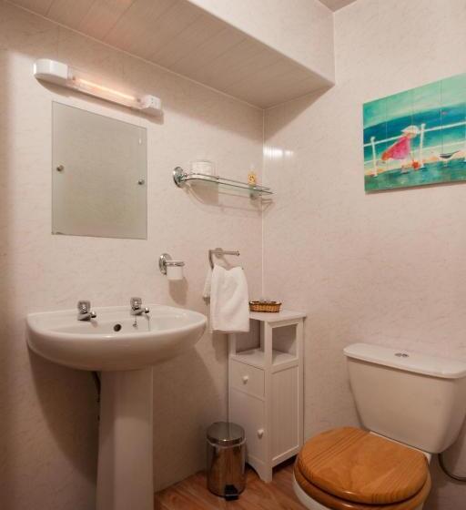 ペンション The Collingdale Guest House