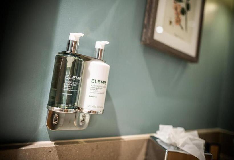 منتجع The Warwickshire Hotel And Country Club