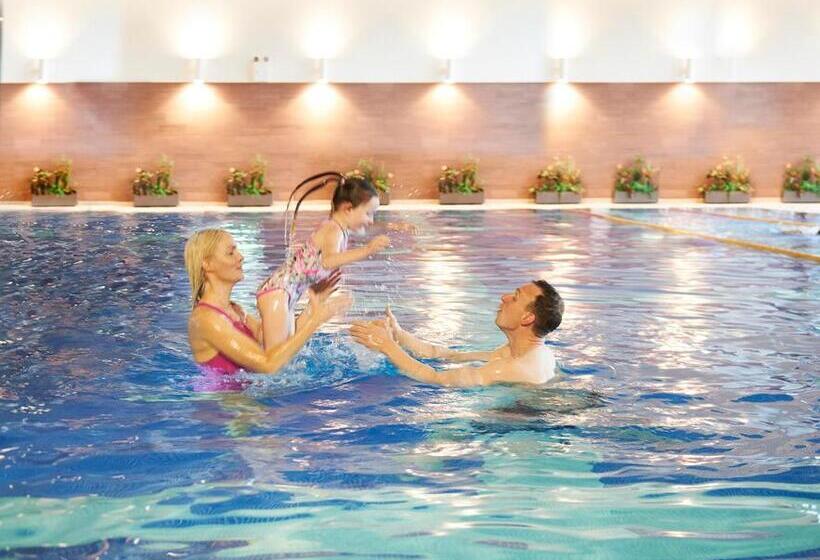 منتجع The Warwickshire Hotel And Country Club