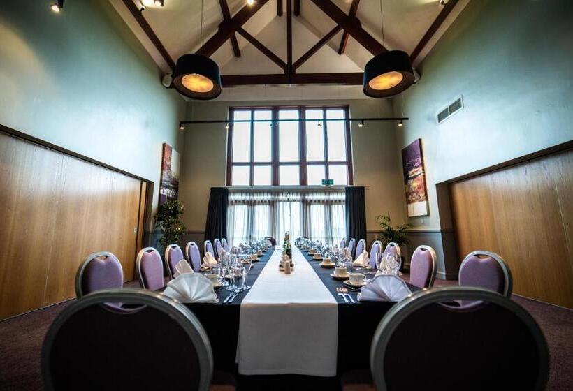 منتجع The Warwickshire Hotel And Country Club