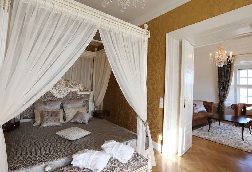 Schloß Schönbrunn Grand Suite