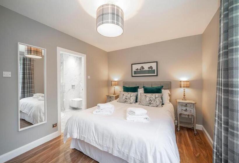 The Pines   Stunning 3 Bedroomed Apartment, Gleneagles