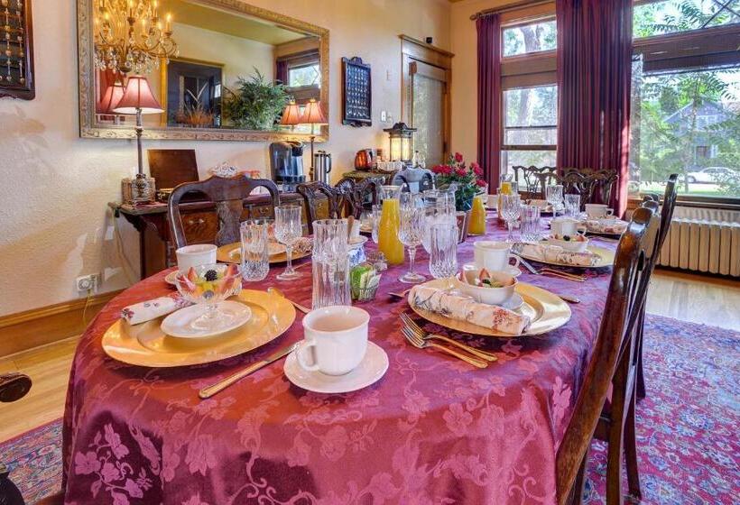 The St. Mary S Inn, Bed And Breakfast