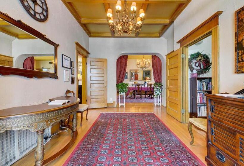 The St. Mary S Inn, Bed And Breakfast