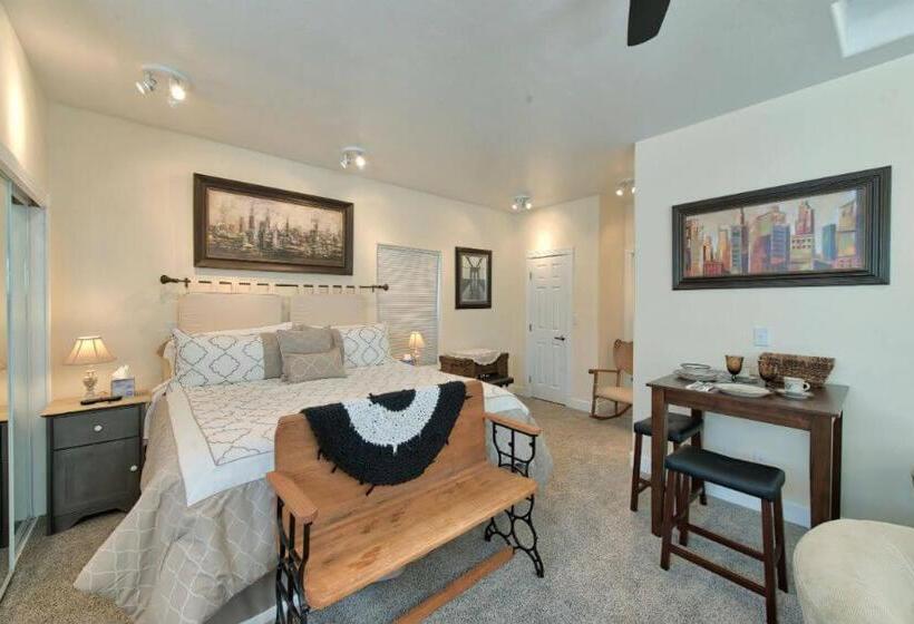 The St. Mary S Inn, Bed And Breakfast