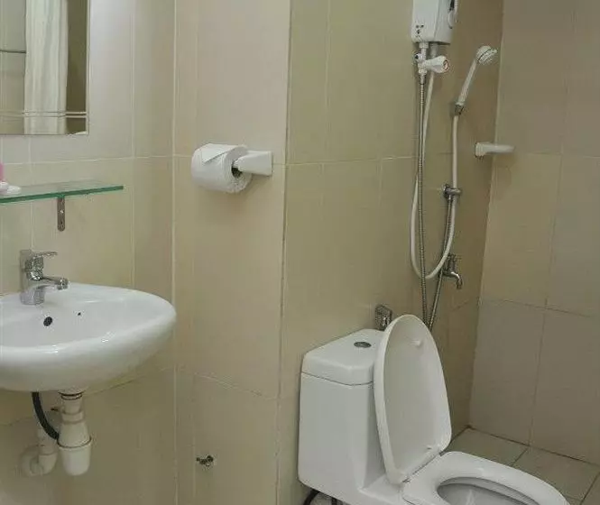 1 Borneo Tower B Service Apartment