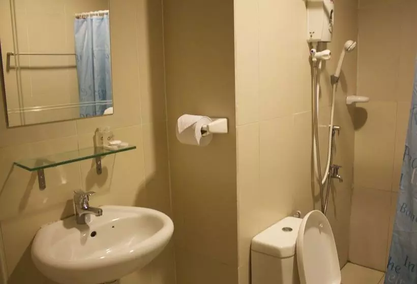 1 Borneo Tower B Service Apartment
