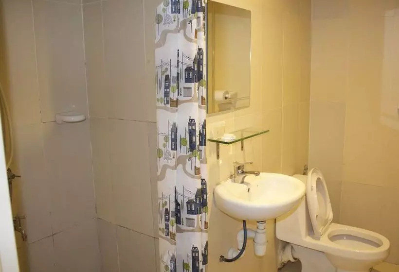 1 Borneo Tower B Service Apartment